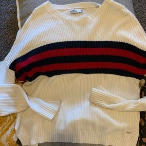 Hollister pullover sweater 90s inspired